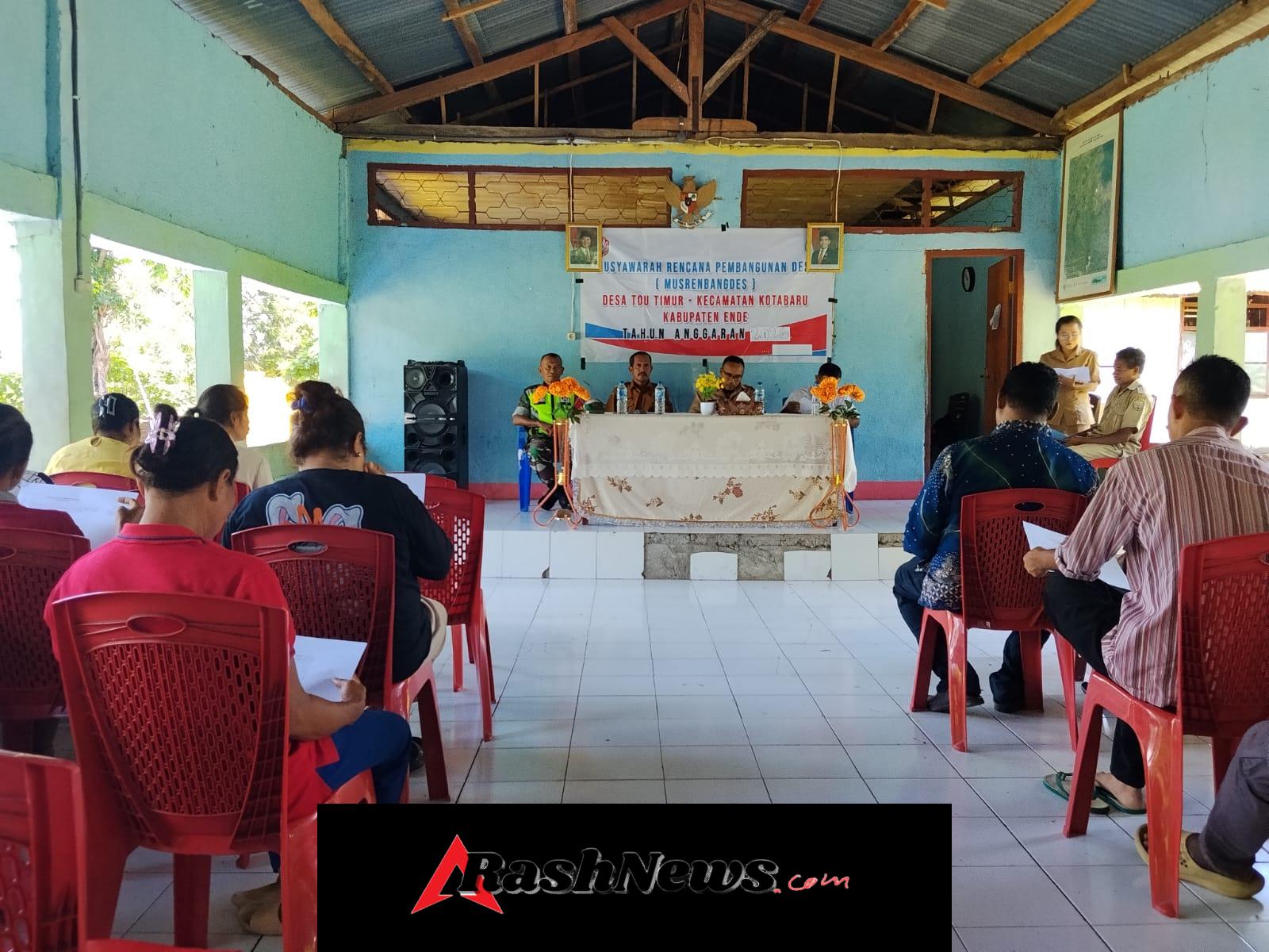 Babinsa Koramil Maurole Berperan Aktif dalam Perencanaan Pembangunan Desa Tou Timur