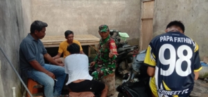 Babinsa Hu’u Bangun Kesadaran Keamanan Kerja Lewat Komunikasi Sosial
