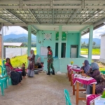 Sertu Abdul Gani Aktif Dukung Pelayanan Kesehatan di Posyandu Mata Ai