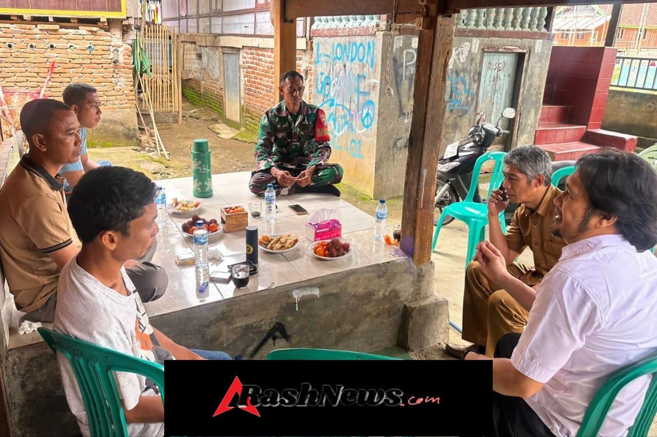 Melalui Komsos, Babinsa Dorong Semangat Gotong Royong Warga Kelanir