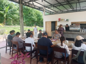 Babinsa Desa Labuhan Kertasari Dorong Keamanan Kawasan Pariwisata