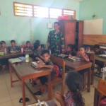 Yonarmed 12 Kostrad Perkuat Sinergi Pelayanan Kesehatan di Tapal Batas