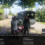 Monitoring Wilayah, Babinsa Pastikan Penurunan Material KDKMP Berjalan Aman dan Lancar