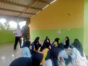 Koramil Jereweh Dukung Program Pemerintah, Gelar MBG di SMPN 1 Jereweh