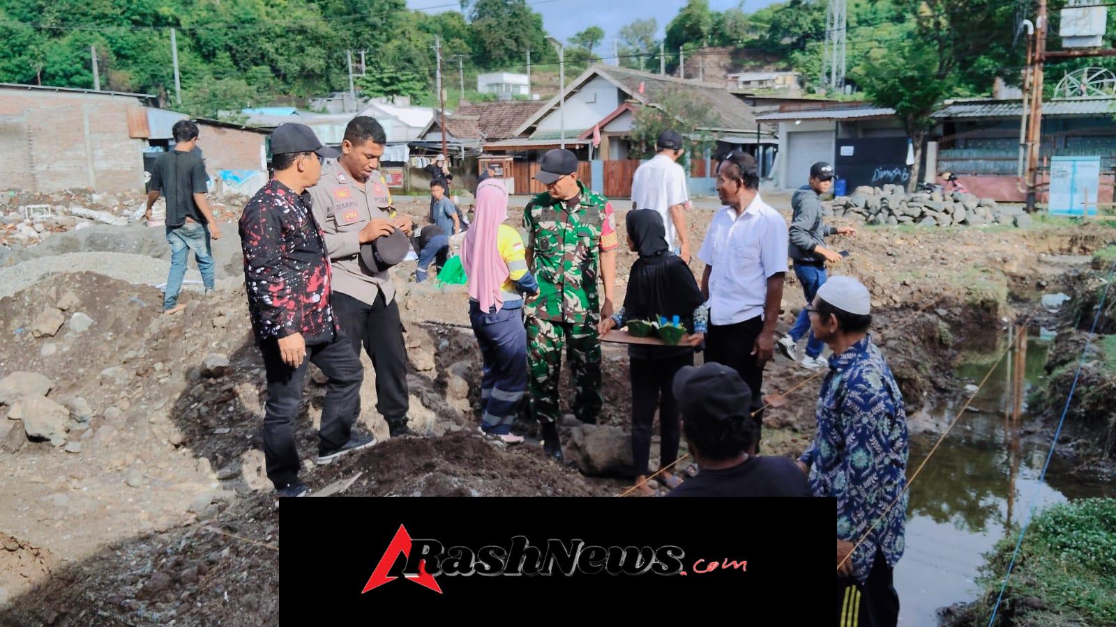 Babinsa Bukit Damai Hadiri Peletakan Batu Pertama KDKMP Koperasi Merah Putih