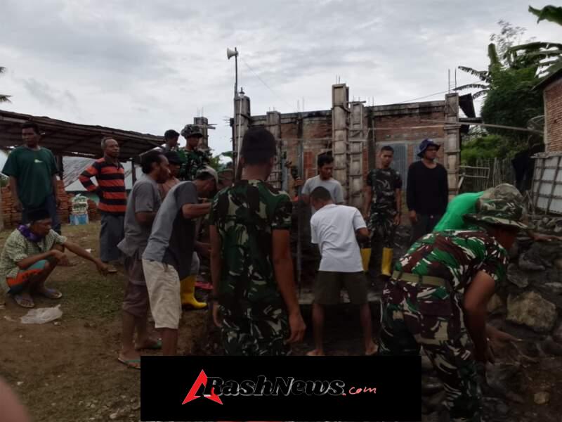 Babinsa Pimpin Satgas TMMD Bersama Warga Lanjutkan Pembuatan Fasilitas Mushola