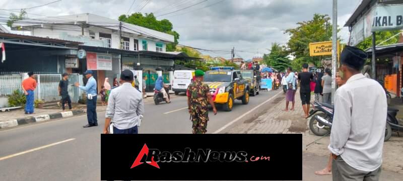 Babinsa Amankan Pawai Ta’aruf MTQ Kelurahan Monta Baru
