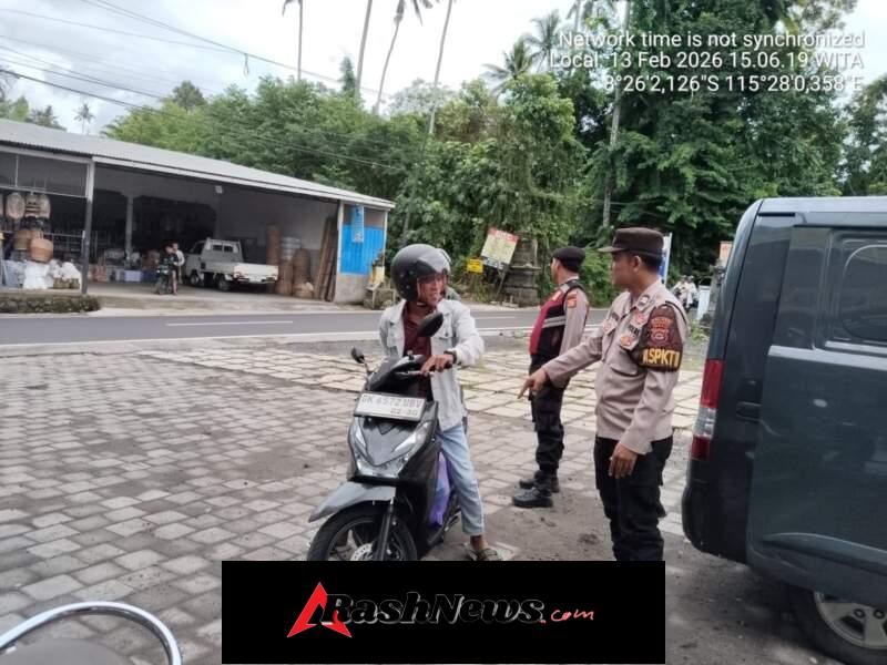Polsek Selat Gelar Patroli untuk Jaga Keamanan Wilayah