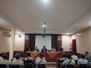 Sinergi Babinsa, Bhabinkamtibmas, dan Linmas Sisir Desa Siangan, Pastikan Administrasi Warga Tertib