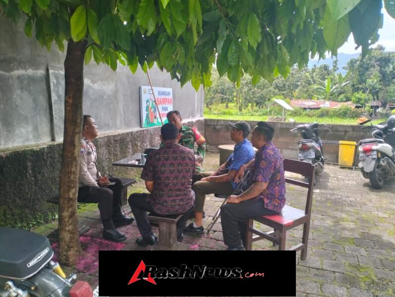 Jaga Stabilitas Kamtibmas, Babinsa Banjarasem Intensifkan Komunikasi Sosial dengan Tokoh Desa