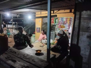 Koramil 1628-01/Taliwang Gelar Patroli Malam dan Sosialisasi Perda Jelang Ramadhan
