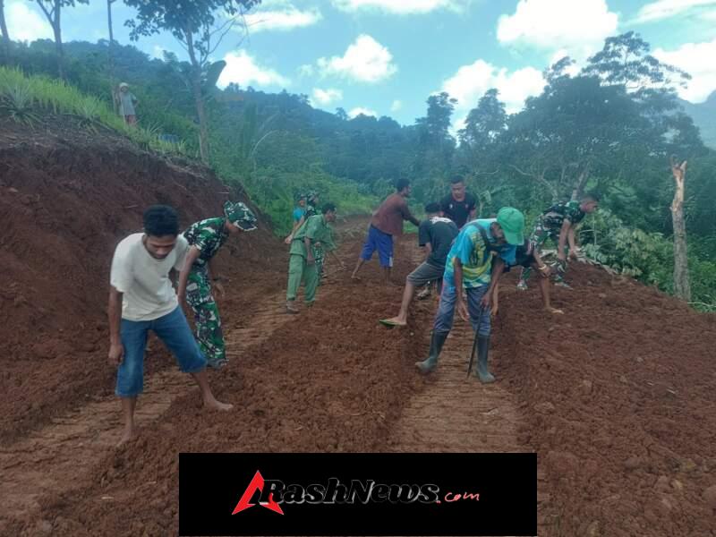 Semangat Gotong Royong Warnai Progres Pembukaan Jalan TMMD di Waiblama