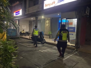 Polsek Selemadeg barat Gelar Patroli Malam Menjelang Dini Hari