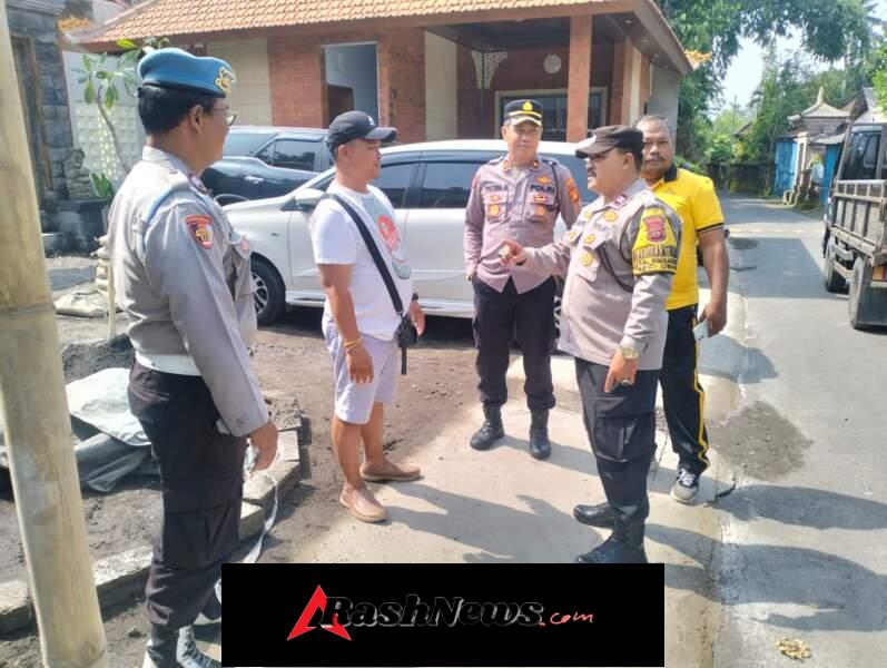 Jalin Sinergi di Bulan Ramadhan, Kapolsek Ubud Bersama Bhabinkamtibmas Singakerta Sambangi Proyek Villa