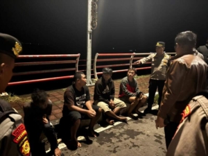 Polres Klungkung Bubarkan Aksi Balap Liar di Jembatan Merah PKB.