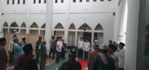 Danramil Seteluk Bersama Babinsa dan Forkopimcam Perkuat Silaturahmi di Safari Ramadhan