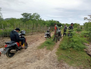 Sertu Ismail Kawal Proses Sertifikasi Tanah di Desa Beru