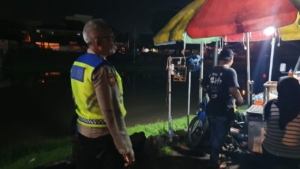 Antisipasi Kejahatan MLM hari dan balapan liar Polsek Densel gelar Patroli KRYD Cooling System di titik Rawan