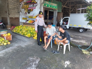 Patroli Intensif Polsek Denpasar Utara, Sambangi Pedagang Pasar Buah Sampaikan Imbauan