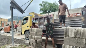 Progres Terus Bergerak, Pasokan Material Jadi Kunci Sukses 4 RKB SMAN Bikomi Nilulat