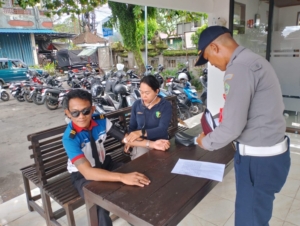Sidokkes Polres Tabanan Cek Kesehatan Sopir Angkutan Umum, Dukung Ops Keselamatan Agung 2026