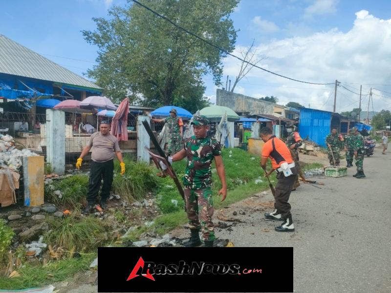 Koramil Reok Ajak Pedagang Jaga Kebersihan Lewat Karya Bhakti Pasar Lawara