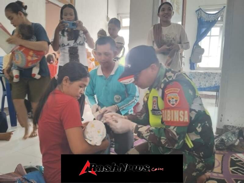 Babinsa Koramil 1630-01/Komodo Aktif Sukseskan Imunisasi Balita di Boleng