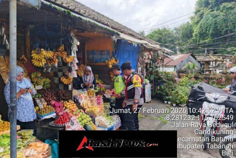 Kapolsek Kediri Polres Tabanan Melaksanakan Anjangsana Kepada Bhayangkari Yang Habis Melahirkan
