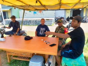 Jaga Kondusivitas, Babinsa Jereweh Sambangi Warga Desa Goa