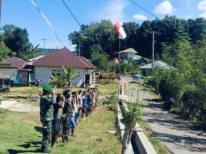 Semangat Cinta Tanah Air Menggema di Nggorang Bersama TNI dan Warga