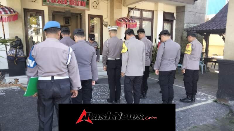 Personel Polsek Selemadeg Timur Laksanakan Apel Pagi, Tekankan Pengamanan Arus Balik Lebaran
