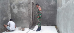 Sinergi TNI dan Masyarakat, Babinsa Awasi Pembangunan KDKMP di TTU