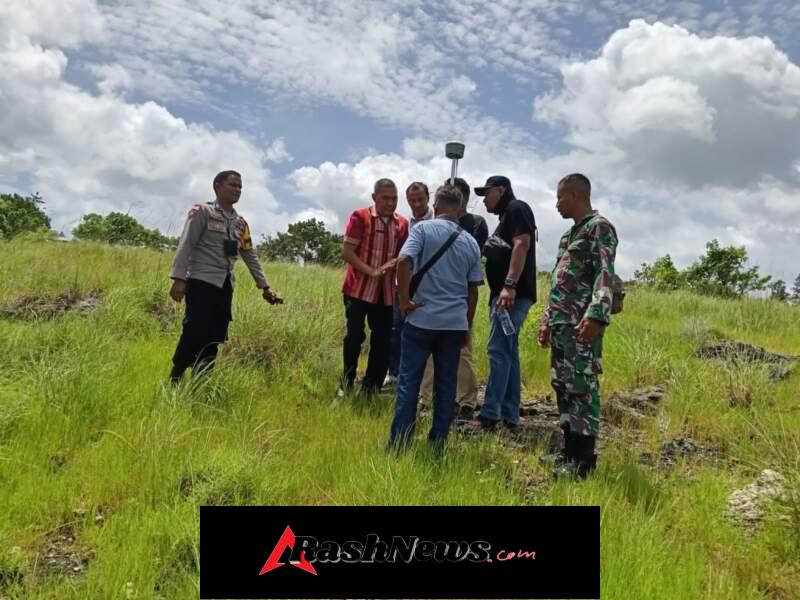 Wujud Pelayanan kepada Masyarakat, Babinsa Kambera Dampingi Petugas Pertanahan