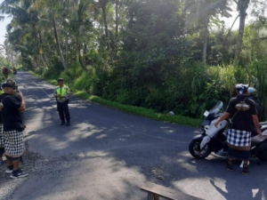 Pastikan Situasi Aman dan Lancar giat Mepepada Rangkaian Upacara Ngenteg Linggih di Desa Buruan