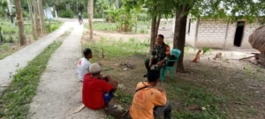 Babinsa Camplong Ajak Warga Tertib Pelihara Ternak