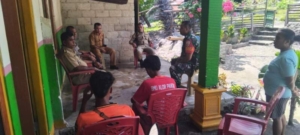 Babinsa, Polmas dan Aparat Kelurahan Perkuat Keamanan Melalui Komsos
