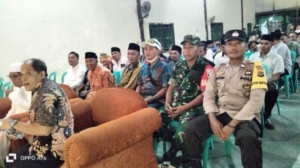 Momentum Idul Fitri, Babinsa Seloto Dukung Kebersamaan Warga Lewat Halal Bihalal
