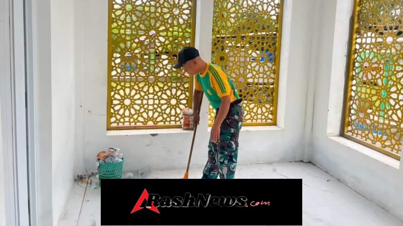 Yonarmed 12 Kostrad Wujudkan Kepedulian Lewat Karya Bakti di Rumah Ibadah