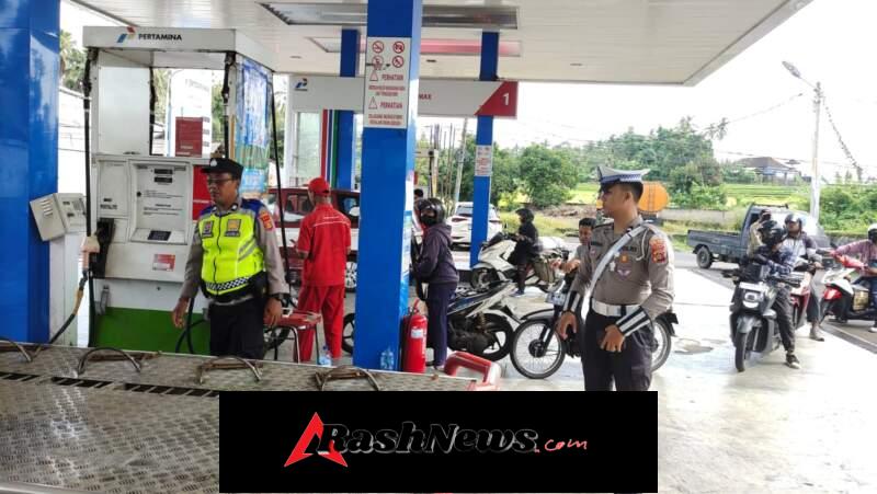 Pawas Pimpin Unit Patroli pantau SPBU di wilayah Jelijih Megati, cegah Kriminalitas.