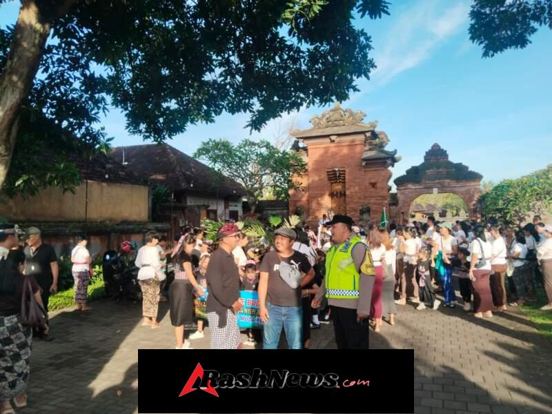 Bhabinkamtibmas Desa Kediri Melaksanakan Pengamanan Giat Parade Budaya TK Tunas Muda Desa Kediri