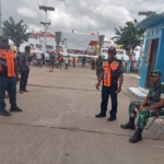 Babinsa Lakukan Pemantauan dan Sosialisasi di Pelabuhan Penyeberangan