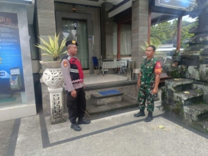 Anggota Koramil 1623-07/Bebandem Bersama Polsek Bebandem Patroli Obyek Vital Jelang Idul Fitri dan Nyepi