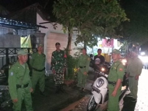 Ronda Malam Dan Sidak Duktang, Babinsa Semarapura Kangin Pastikan Keamanan Wilayah Jelang Nyepi Dan Idul Fitri