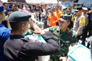 Strategi Urai Kemacetan: Pangdam IX/Udayana Tekankan Penambahan Armada Kapal dan Penyekatan Truk di Jalur Gilimanuk