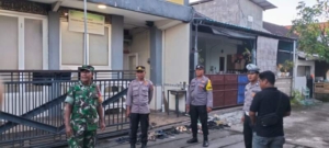 Ratusan Jamaah Tenang Beribadah, Babinsa Belega Jadi Garda Terdepan Pengamanan Sholat Ied
