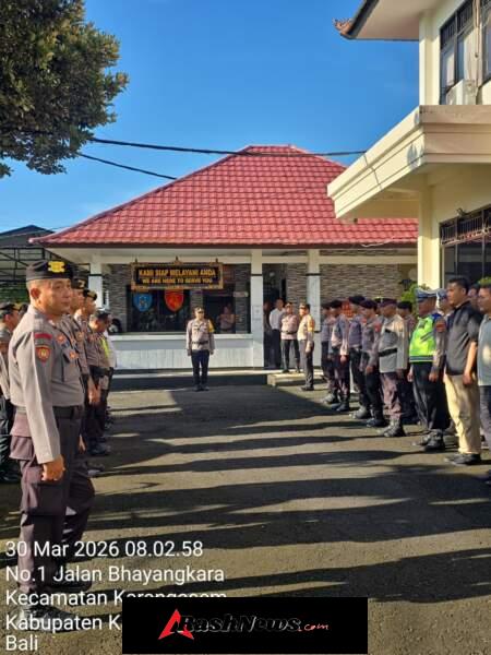 Sipropam Polres Karangasem melaksanakan pengawasan dan pengecekan langsung kegiatan Apel Serah terima tugas jaga.