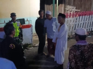 Babinsa Jaga Ketertiban Dengan Himbauan Waspada Terhadap Orang Tak Dikenal