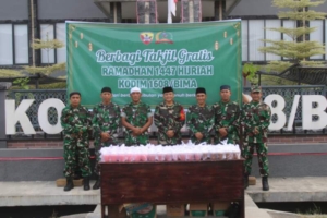 Kodim 1608/Bima Bagikan 205 Porsi Takjil, Dandim Sebut Momentum Mempererat Silaturahmi