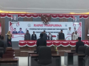 Kasdim 1628/Sumbawa Barat Hadiri dan Amankan Rapat Paripurna DPRD KSB