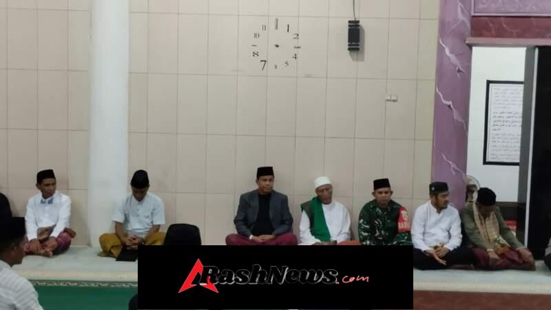 Babinsa Raba Wakili Danramil Wawo dalam Acara Safari Ramadan Kecamatan